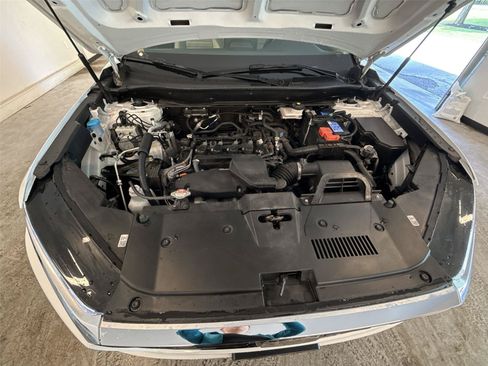 Used 2024 Honda CR-V EX-L image 18