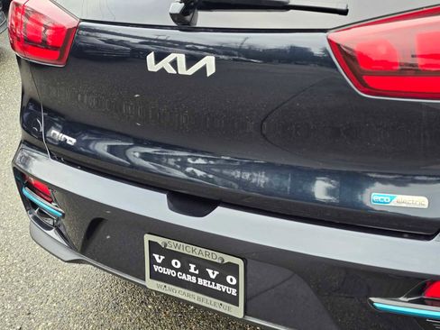 Used 2022 Kia Niro EX w/ Cold Weather Package image 13