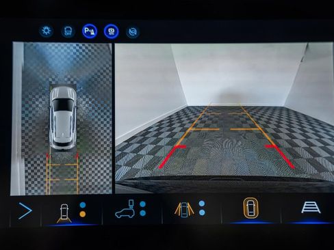 New 2027 Chevrolet Bolt RS w/ Technology Package FWD image 41