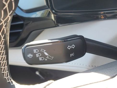 New 2025 Volkswagen Taos S image 15