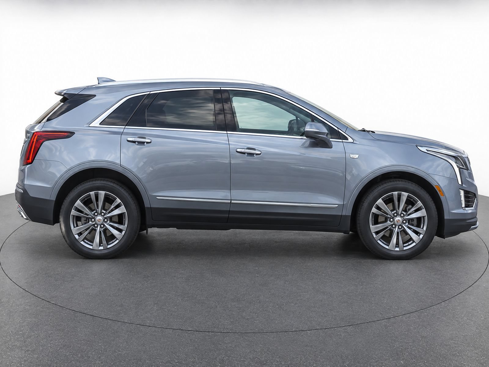 Used 2024 Cadillac XT5 Premium Luxury FWD image 8