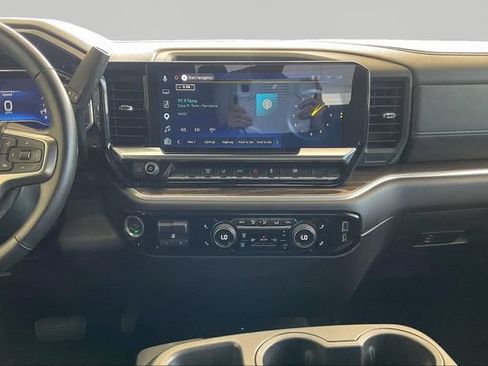 Used 2025 Chevrolet Silverado 3500 LT w/ Convenience Package AWD/4WD image 9