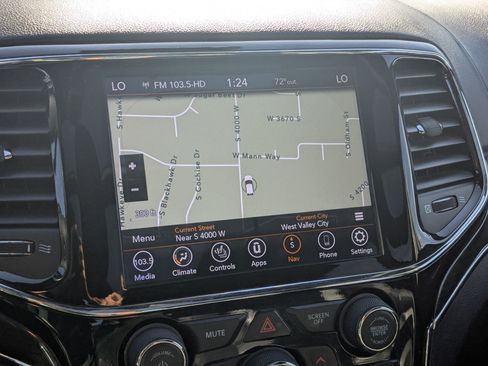 Used 2020 Jeep Grand Cherokee Overland image 25