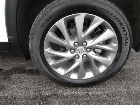 Used 2025 Buick Enclave Preferred image 10