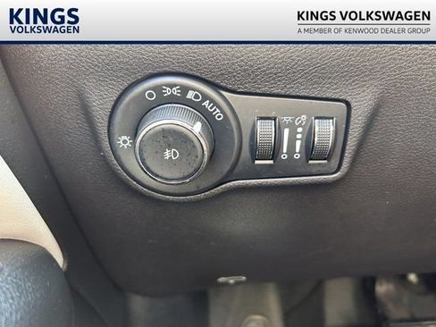 Used 2023 Jeep Compass Limited AWD/4WD image 19