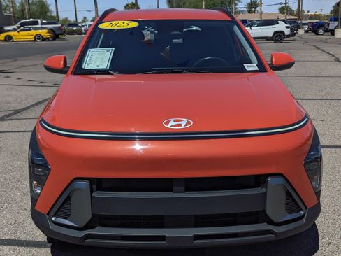 Used 2025 Hyundai Kona SEL FWD image 6