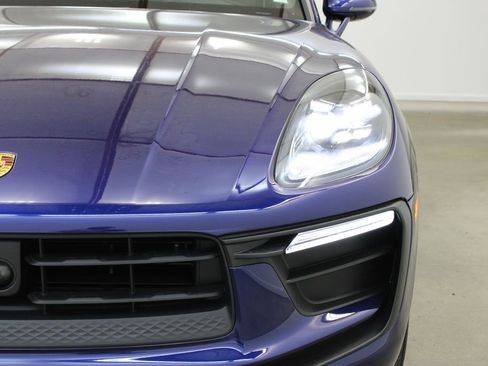 New 2024 Porsche Macan image 11