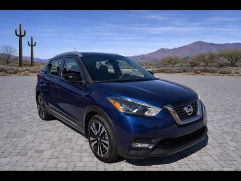Used 2019 Nissan Kicks SR w/ SR Premium Package image 1