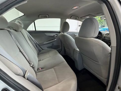 Used 2010 Toyota Corolla LE FWD image 13