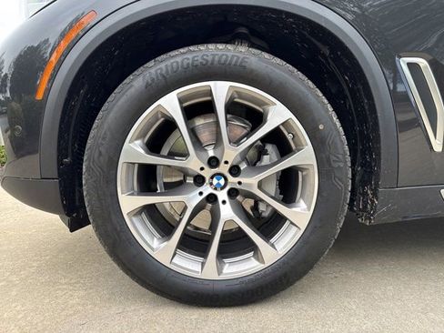 Used 2022 BMW X5 xDrive40i w/ Premium Package AWD/4WD image 28