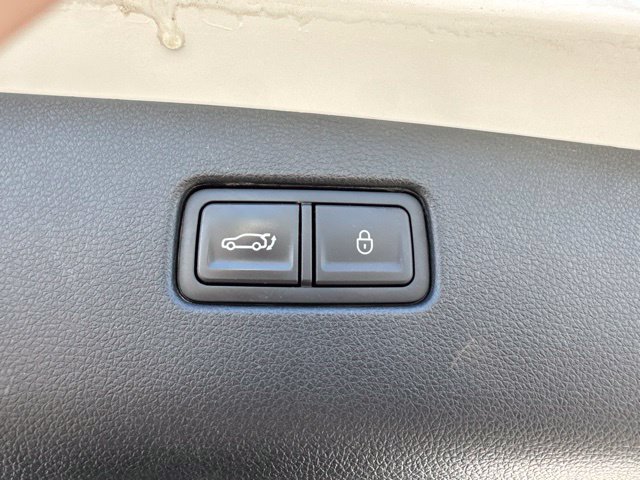 Used 2025 Genesis GV70 2.5T AWD/4WD image 13