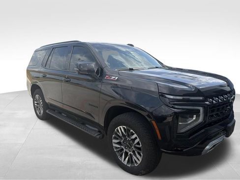Used 2025 Chevrolet Tahoe Z71 w/ Comfort Package AWD/4WD image 21