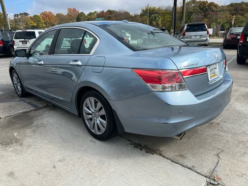 Used 2011 Honda Accord EX-L image 5