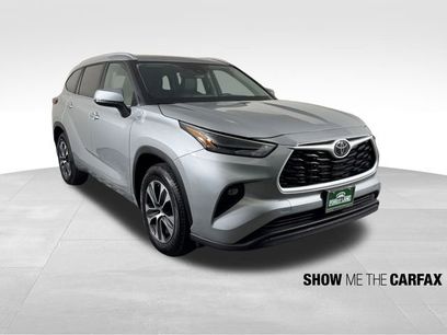 Used 2024 Toyota Highlander LE