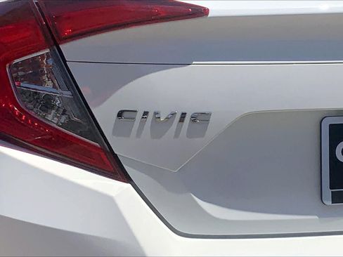 Used 2018 Honda Civic LX image 9