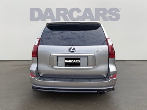 Used 2022 Lexus GX 460 Luxury w/ Sport Design Package AWD/4WD image 5