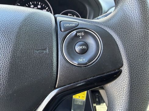 Used 2017 Honda HR-V LX image 23