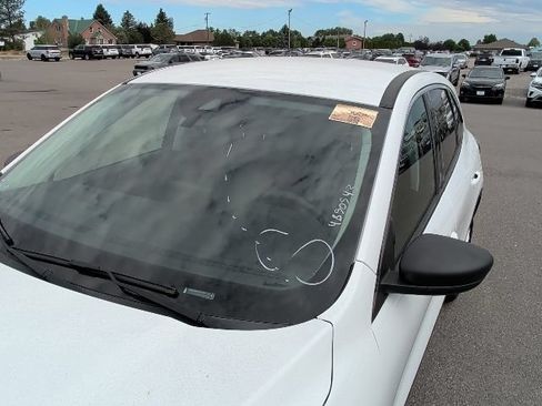 Used 2022 Ford Escape SE FWD image 10