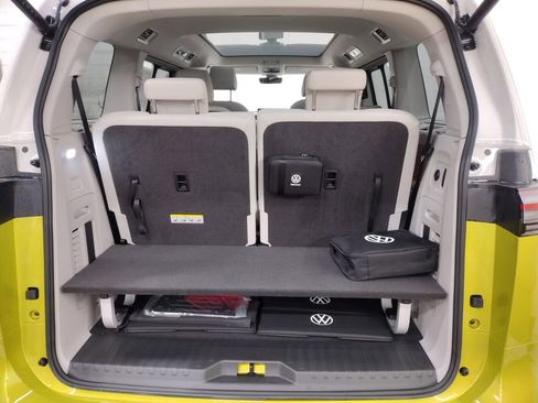 New 2025 Volkswagen ID. Buzz Pro S Plus image 15