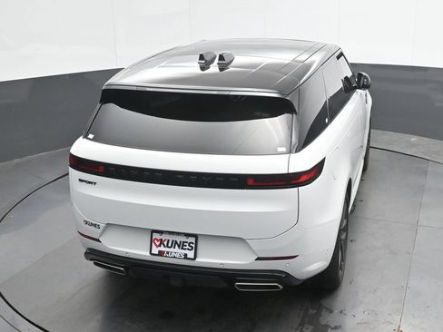 Used 2025 Land Rover Range Rover Sport Dynamic SE AWD/4WD image 29