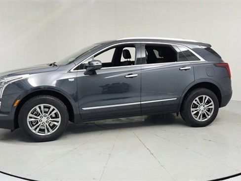Certified 2023 Cadillac XT5 Premium Luxury image 2