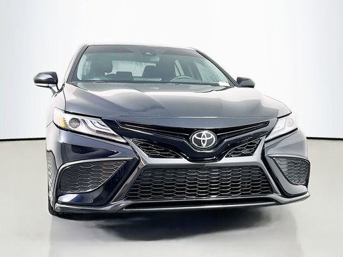 Used 2021 Toyota Camry XSE image 2