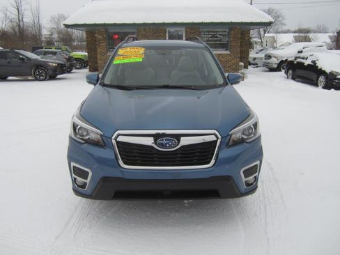 Used 2020 Subaru Forester Limited image 3