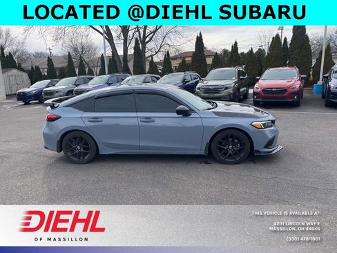 Used 2022 Honda Civic Sport image 2