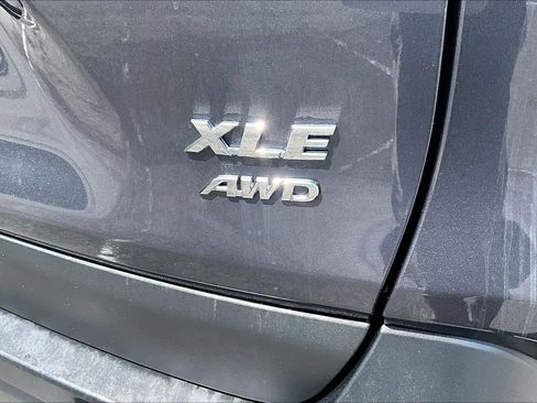 Used 2025 Toyota RAV4 XLE AWD/4WD image 8