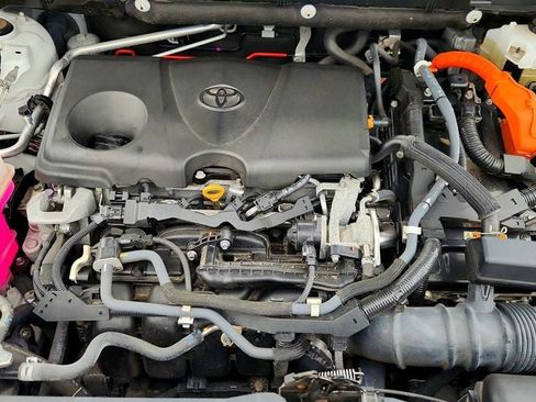 Used 2020 Toyota RAV4 XLE w/ XLE Grade Weather Package image 24