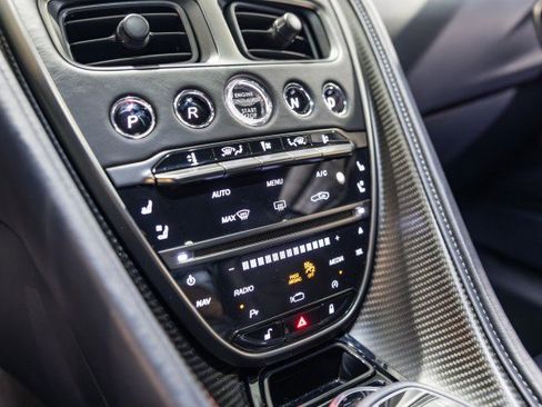 Used 2020 Aston Martin DBS Superleggera image 22