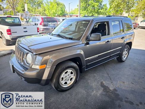 Used 2014 Jeep Patriot Sport image 8