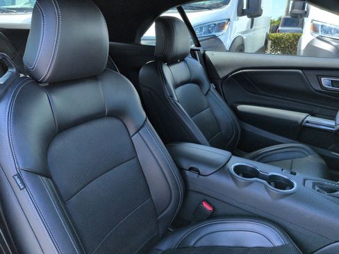 Used 2025 Ford Mustang GT Premium RWD image 14