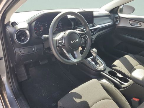 Used 2022 Kia Forte LXS FWD image 11