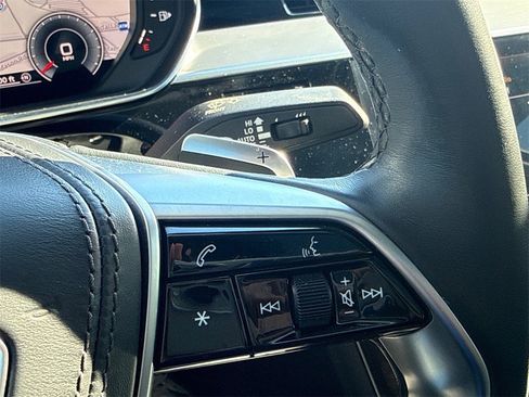 Used 2022 Audi A8 L 3.0T w/ Executive Package image 26
