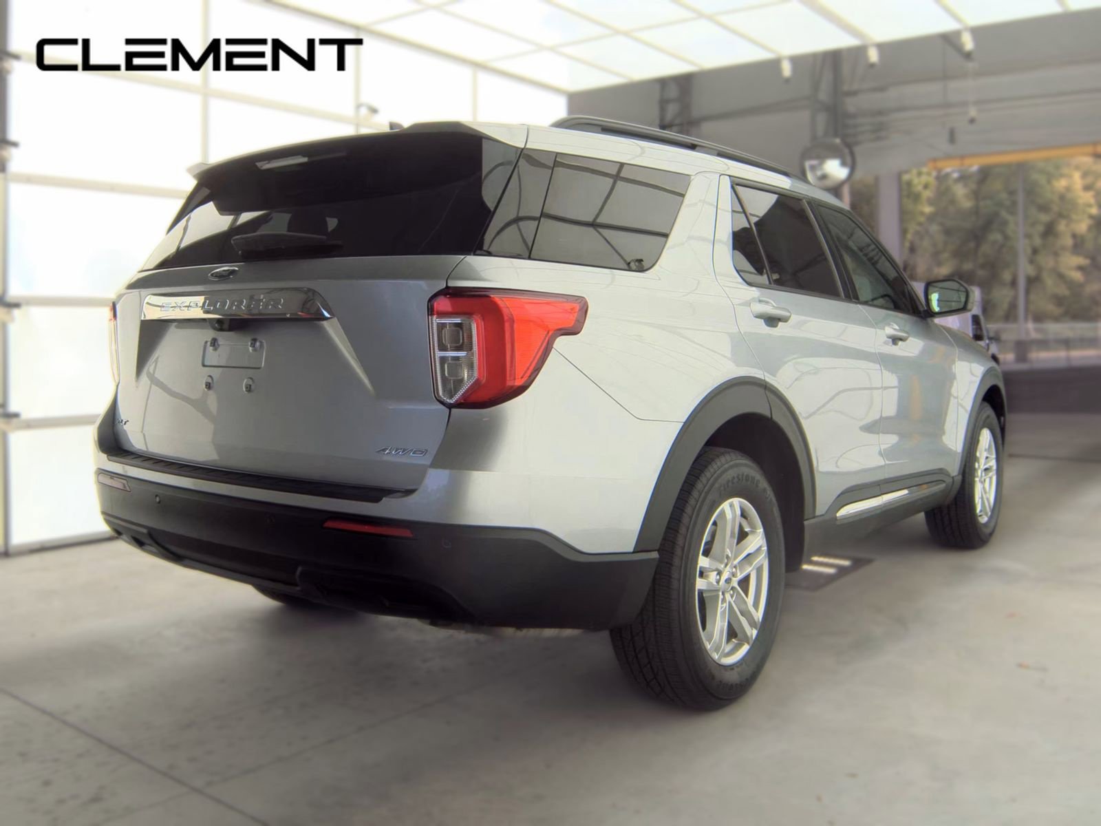 Used 2021 Ford Explorer XLT AWD/4WD image 7