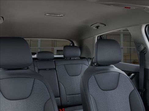 New 2025 Kia Niro EX image 27