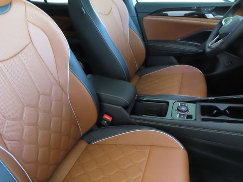 New 2026 Volkswagen Tiguan SEL R-Line image 28