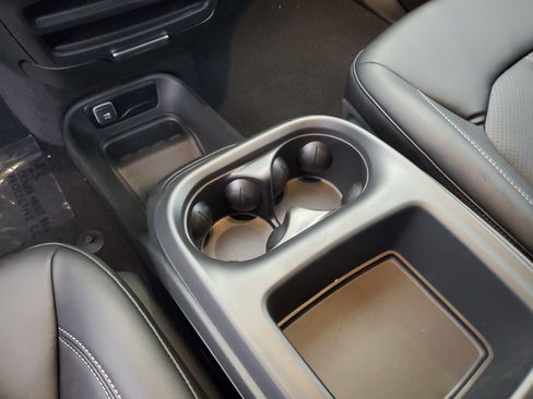 New 2026 Chrysler Voyager LX image 20