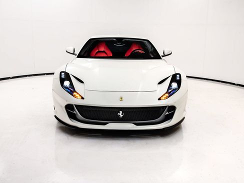 Certified 2019 Ferrari 812 Superfast RWD image 9