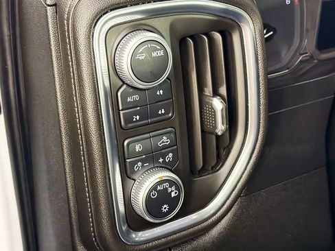 Used 2020 GMC Sierra 1500 Elevation image 10