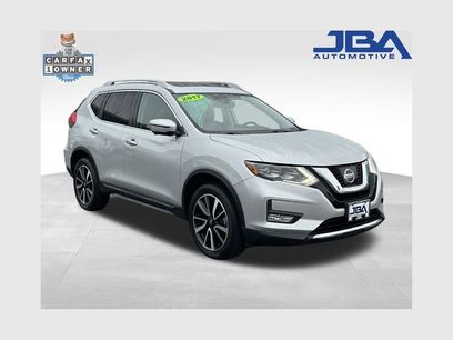 Used 2017 Nissan Rogue SL w/ SL Premium Package