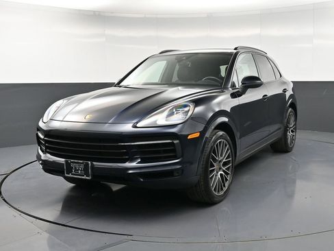 Certified 2022 Porsche Cayenne AWD/4WD image 6
