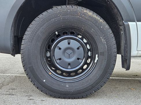 New 2024 Mercedes-Benz Sprinter 3500 image 11