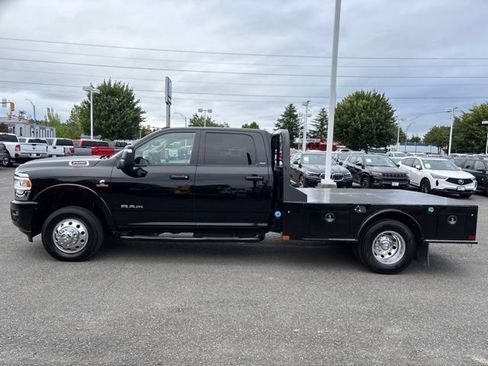 Used 2024 RAM 3500 Laramie AWD/4WD image 2