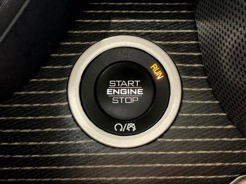 Used 2020 RAM 1500 Limited w/ Bed Utility Group image 37