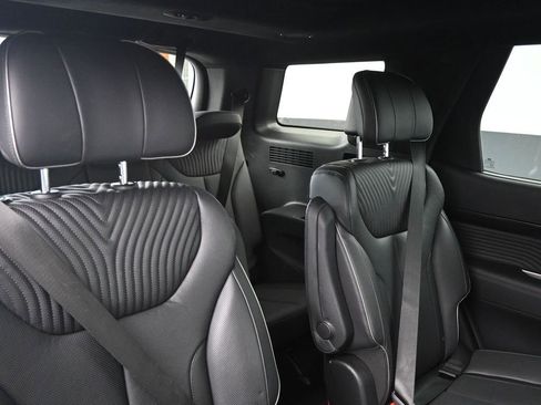 Used 2024 Hyundai Palisade Calligraphy image 14