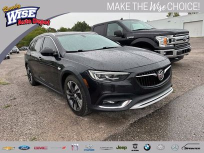 Used 2018 Buick Regal Essence w/ Driver Confidence Package #1