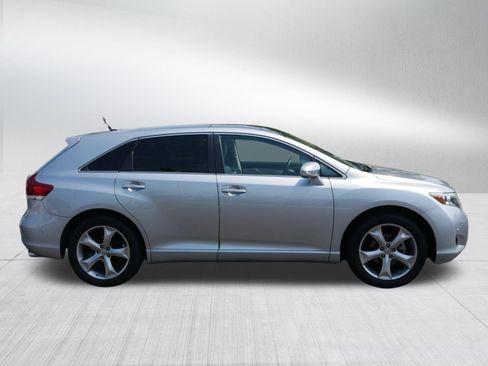 Used 2015 Toyota Venza Limited AWD/4WD image 8