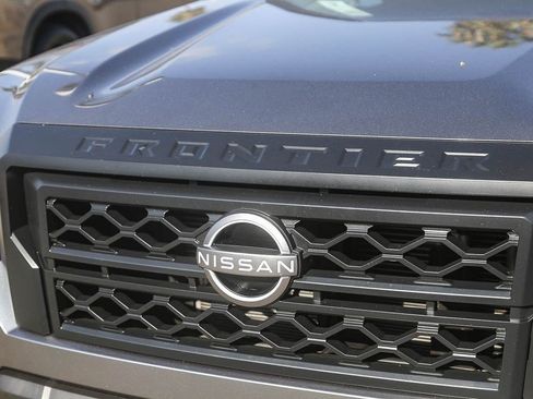 Used 2022 Nissan Frontier S w/ Technology Package RWD image 5
